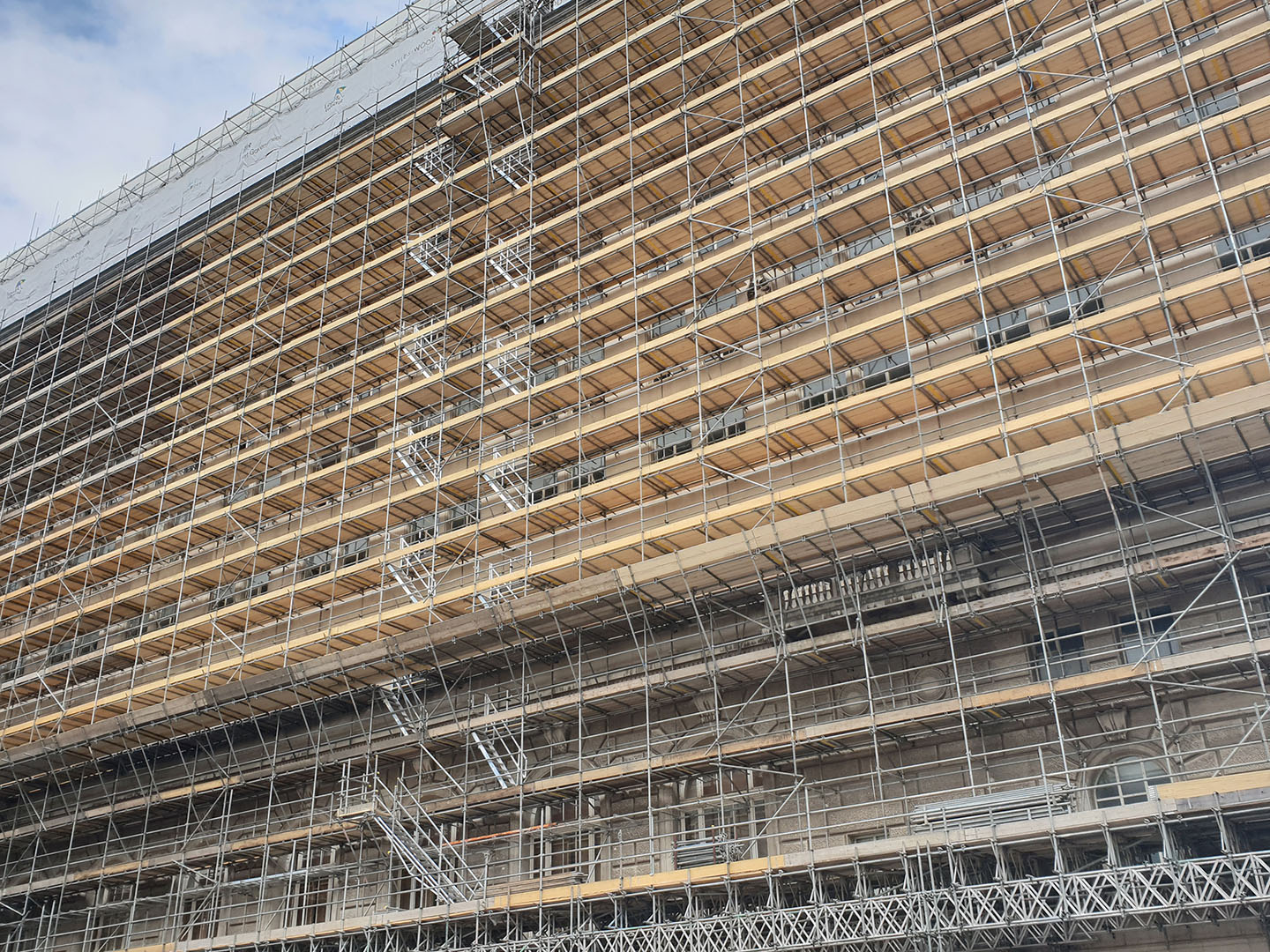 A large facade scaffolding using Alto Fixed Stairs